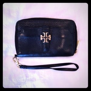 Authentic Tory Burch wristlet